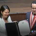 Keiko Fujimori recibe credenciales como presidenta de Perú