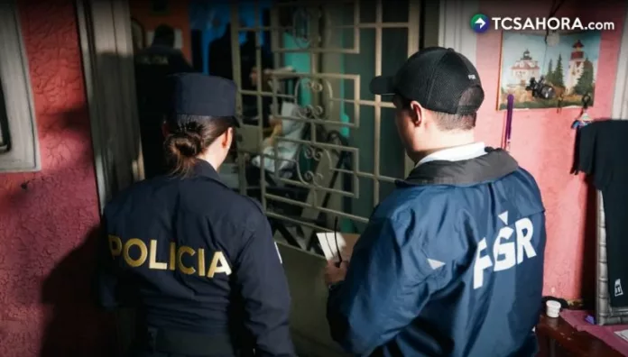 La banda operaba en diferentes distritos de Sonsonate. Durante el operativo se capturaron a cinco personas.
