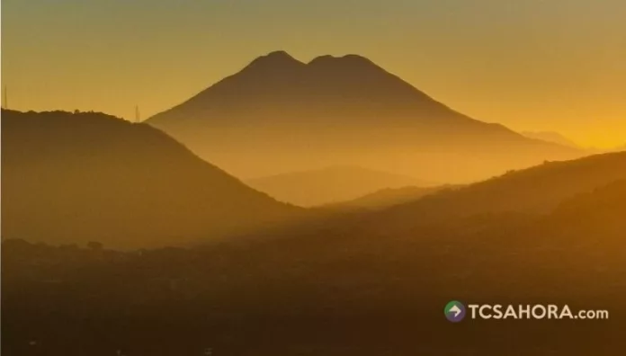 El polvo del Sahara alcanzará concentraciones altas este viernes y podría mantenerse durante el fin de semana, según el MARN.