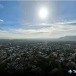 Viernes con mucho calor, brisas ocasionales y lluvias aisladas