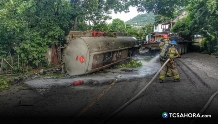 Dos personas fallecidas en accidentes en El Sunzal y San Salvador