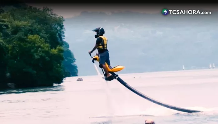 Volar sobre el agua, una nueva aventura en el Lago de Ilopango