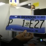 Prorrogan vigencia de placas vehiculares de 2011 hasta agosto de 2027
