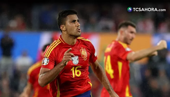 El Real Madrid estaría en pláticas con el Manchester City para concretar el fichaje de Rodri, mediocampista español.