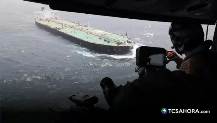 Fuerzas estadounidenses redirigen 20 buques en estrecho de Ormuz