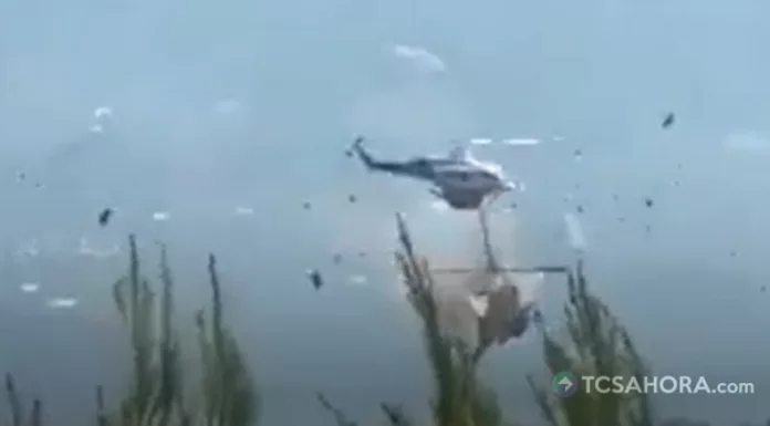 Dos personas fallecieron este domingo tras un choque de helicópteros que combatían un voraz incendio forestal en Grecia.