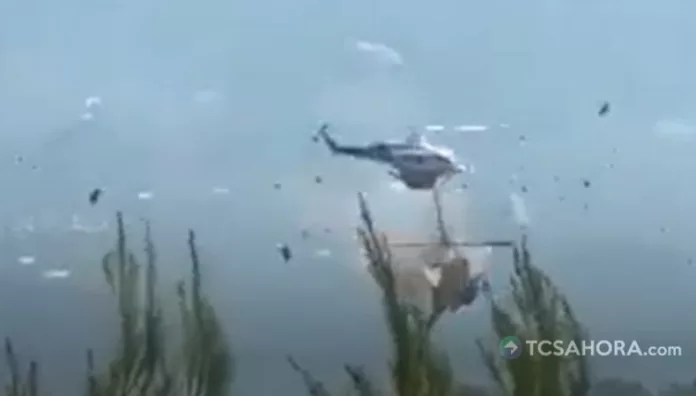 Dos personas fallecieron este domingo tras un choque de helicópteros que combatían un voraz incendio forestal en Grecia.