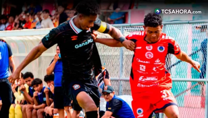 Club Deportivo Águila empató sobre el final del juego en su visita a Cacahuatique en la tercera fecha del torneo.