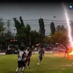 Futbolista fallece tras ser alcanzado por un rayo durante un partido en Tailandia