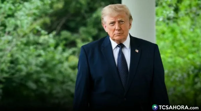 Trump firmó el jueves las órdenes ejecutivas como un nuevo intento para frenar la ciudadanía por nacimiento