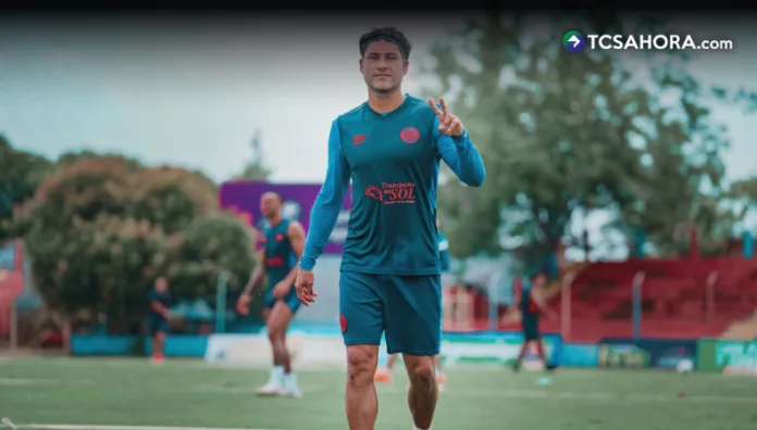 Dustin Corea publicó en sus redes sociales un posible mensaje para Club Deportivo FAS luego de la derrota ante Motagua.