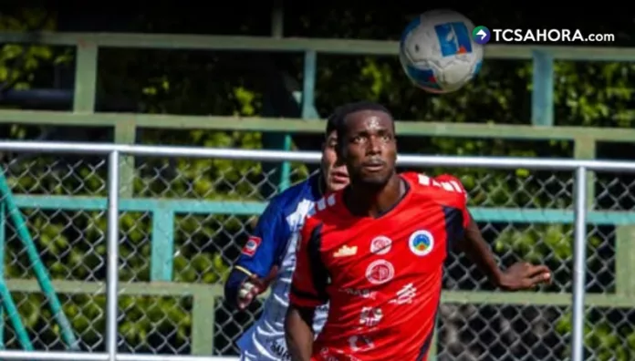 Cacahuatique no logró aprovechar la superioridad numérica desde el arranque del partido y terminó empatando sin goles ante Fuerte SF.