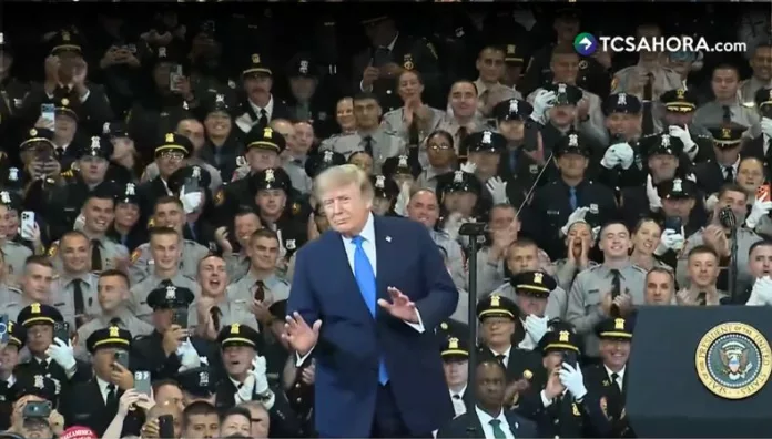 Gobierno de Trump destaca reducción de violencia