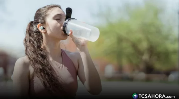 El calor intenso afecta a varias zonas del sur de Florida y las temperaturas podrían subir más por la influencia de vientos del oeste.