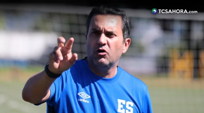 Con un comunicado oficial, la FESFUT dio a conocer la destitución de Víctor Pastora como técnico de la Selecta sub-17.