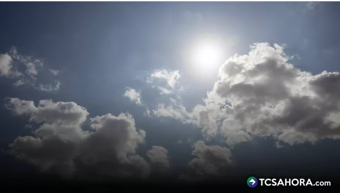 Las temperaturas altas rondarán los 40 ° Celsius en San Miguel y en San Salvador, hasta 34 °. Calor en el día, algunas lluvias en la noche.
