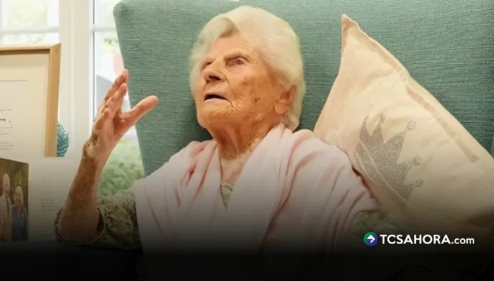 Ethel Caterham celebró sus 117 años en Inglaterra y compartió la particular regla que ha seguido durante su vida para alcanzar esta edad.