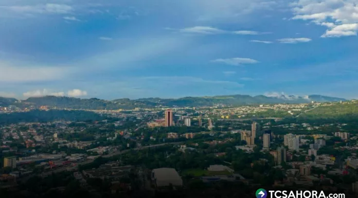 Inicio de semana caluroso, con temperaturas máximas que irán hasta los 35 o 42 ° Celsius. Se esperan lluvias, pero sectorizadas.