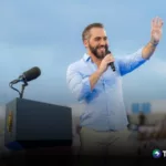Presidente Bukele anuncia 50,000 becas para jóvenes