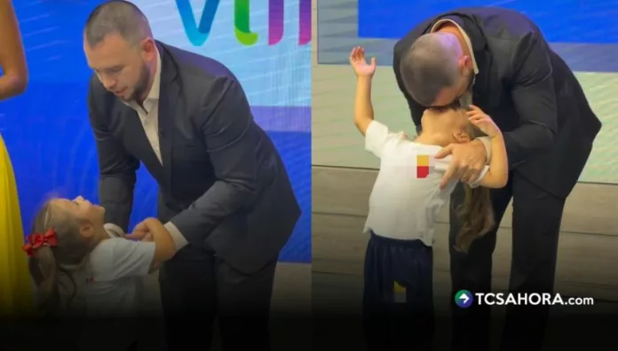 Mishelita visitó a Mario Sibrián en «Viva la Mañana» y juntos mostraron frente a las cámaras su particular beso inspirado en Spider-Man.