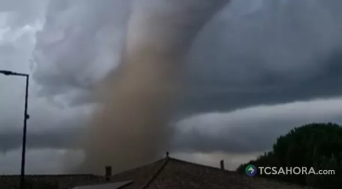 Un tornado azotó este lunes la localidad de Pomas, en el departamento de Aude, Francia, y dejó 41 personas heridas.