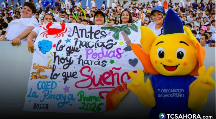 Gutman, tras 20 años de trabajar por los jóvenes en El Salvador, avaló el apoyo a estudiantes y las 50 mil becas universitarias del gobierno.