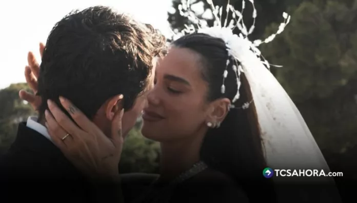 Dua Lipa contó cómo vivió su boda con Callum Turner, reveló los consejos que siguieron y explicó qué cambió en su manera de escribir canciones.