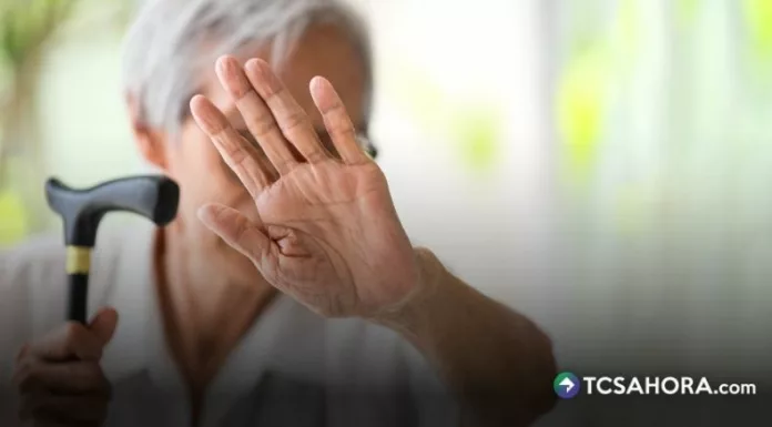 Los adultos mayores enfrentan distintas formas de maltrato que pueden afectar su salud, economía y bienestar.