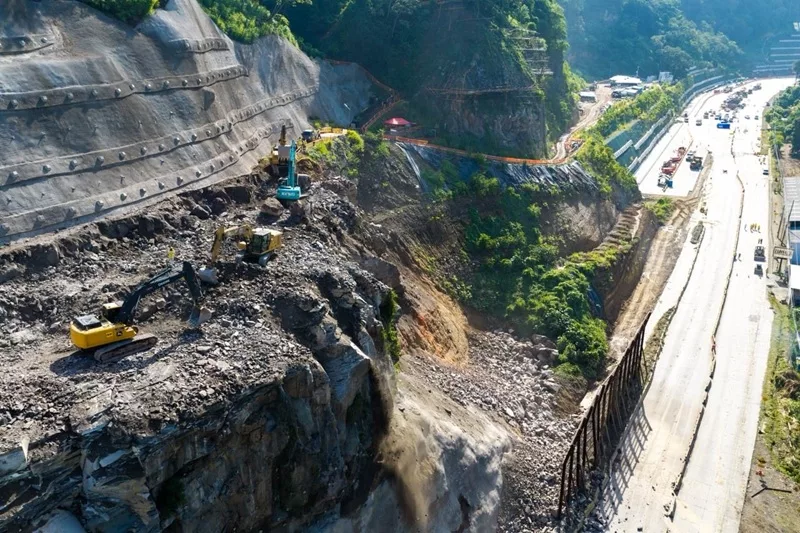 Tránsito habilitado en carretera Los Chorros