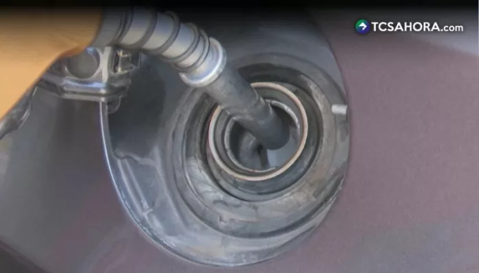 ¿Por qué el calor hace que su vehículo gaste más combustible?
