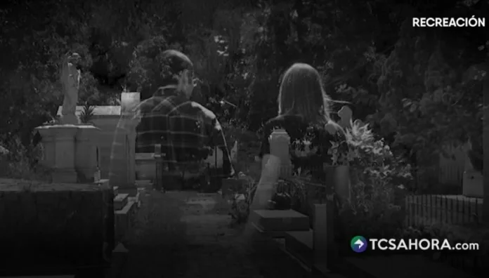 Lugareños aseguran que las ánimas forman parte de las historias que rodean al cementerio municipal en busca de paz.