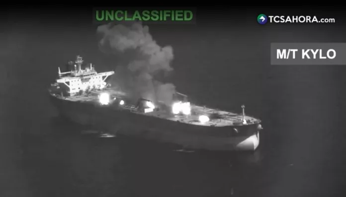 Irán lanza misiles a buques en el Estrecho de Ormuz