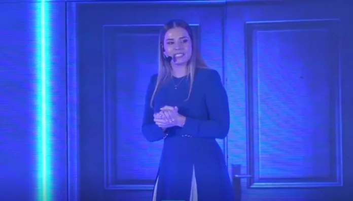 La plataforma llega a El Salvador con una propuesta que facilita encontrar servicios y, al mismo tiempo, abre nuevas oportunidades para emprendedores y profesionales.