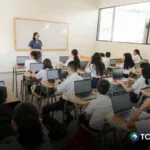 Estudiantes de El Salvador mejoran en prueba PISA en Lectura, Ciencias y Matemáticas