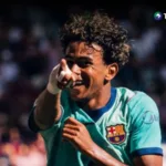 Barcelona golea al Levante y sigue como líder de LaLiga