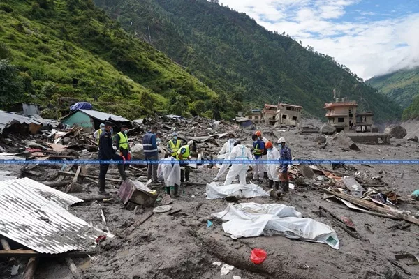 Alud en Nepal avanzaba a 188 kilómetros por hora, dice informe