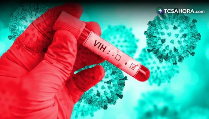 Tres personas son diagnosticadas con VIH cada día