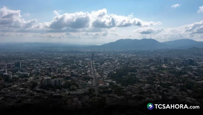 En El Salvador se tendrá un ambiente caluroso, sin embargo, el incremento de nubosidad será el preámbulo de las lluvias a partir de la tarde.
