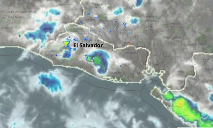 Las lluvias y la nubosidad son generadas por un campo depresionario sobre Centroamérica y por la cercanía a la zona de convergencia intertropical.