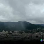 Hoy: nubosidad con claros ocasionales y lluvias intermitentes