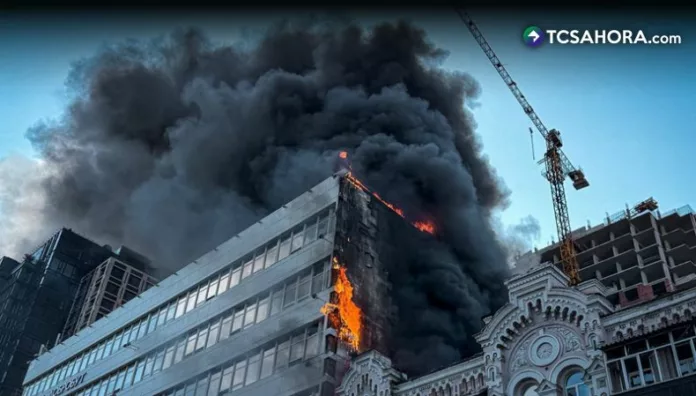 Ataque ruso impactó edificio de Academia de Ciencias de Ucrania