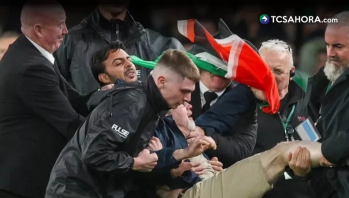 Los aficionados de Irlanda se mostraron en contra de que su selección juegue contra Israel y en favor de Palestina.