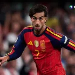 Ferran Torres causa baja en España y le sustituye Carlos Espí