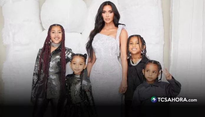 Kim Kardashian habló sobre la ayuda que recibe en casa para cuidar a sus cuatro hijos y contó cómo reparte las tareas dentro de su rutina familiar.