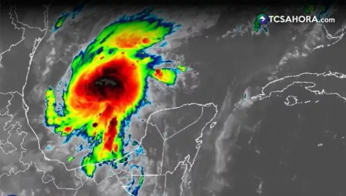 Tormenta Tropical Isaías se forma en el golfo de México