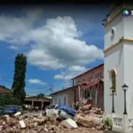Aeropuerto de Panamá suspende operaciones tras fuerte terremoto