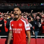 Arsenal vence al Leeds y alcanzó al City en el liderato de la Premier