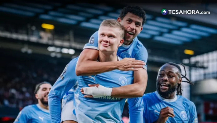 El Manchester City goleó en Anfield al Liverpool y se mantiene como el único líder de la Premier League inglesa.