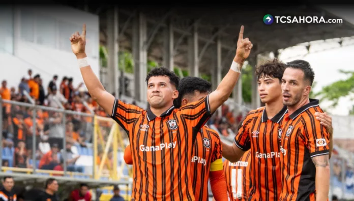 Club Deportivo Águila se impuso por goleada a Isidro Metapán y alcanzó el cuarto lugar de la tabla en el torneo.