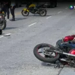 Motociclista fallece en accidente en calle al Volcán